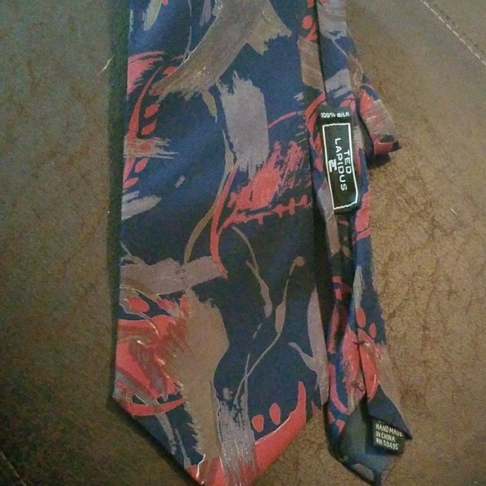 Tie👔